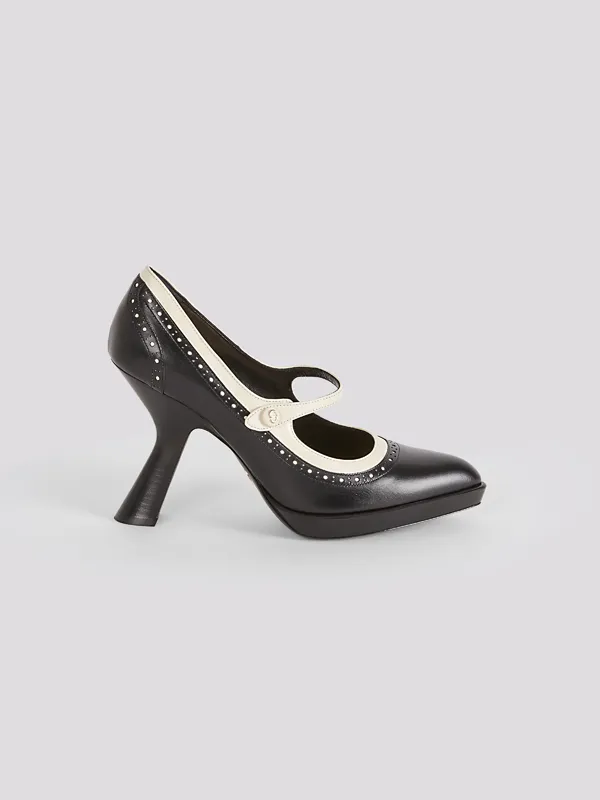 картинка Туфли DIOR магазин PodiumRed являющийся официальным дистрибьютором в России
