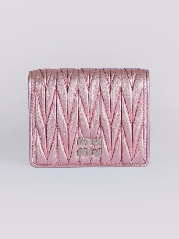 картинка Кошелек MIU MIU магазин PodiumRed являющийся официальным дистрибьютором в России