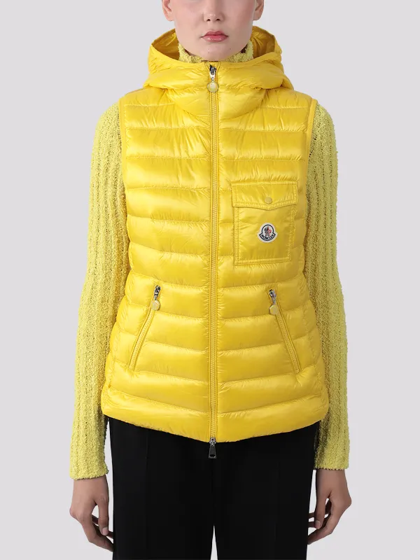 картинка Жилет MONCLER магазин PodiumRed являющийся официальным дистрибьютором в России_2