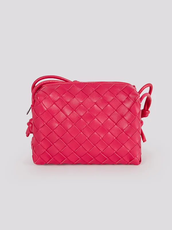 картинка Сумка BOTTEGA VENETA магазин PodiumRed являющийся официальным дистрибьютором в России