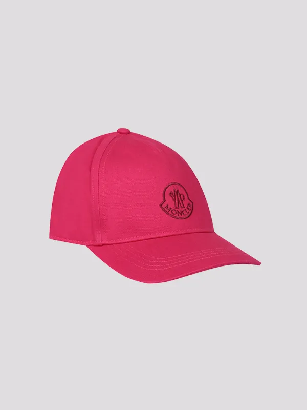 картинка Бейсболка MONCLER магазин PodiumRed являющийся официальным дистрибьютором в России