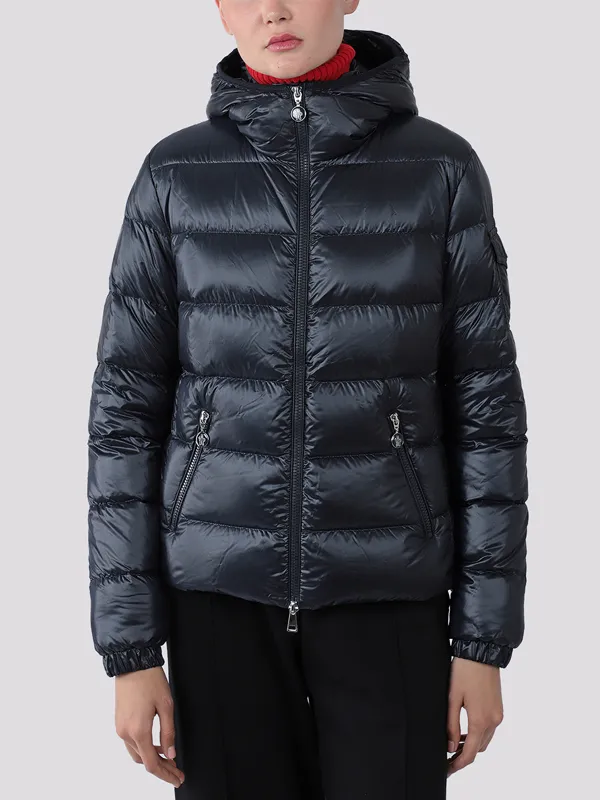 картинка Куртка MONCLER магазин PodiumRed являющийся официальным дистрибьютором в России_2