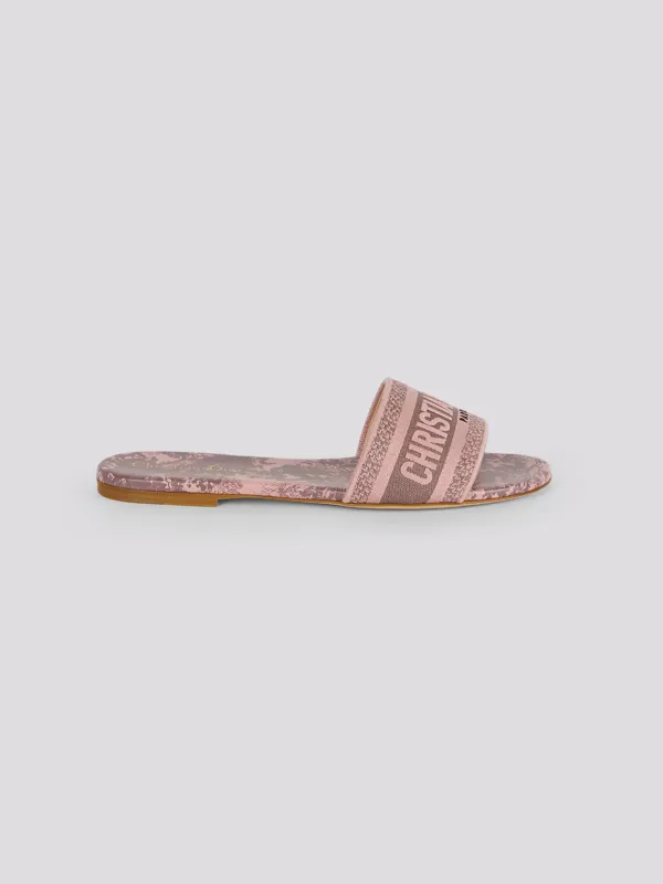 картинка Шлепанцы DIOR магазин PodiumRed являющийся официальным дистрибьютором в России
