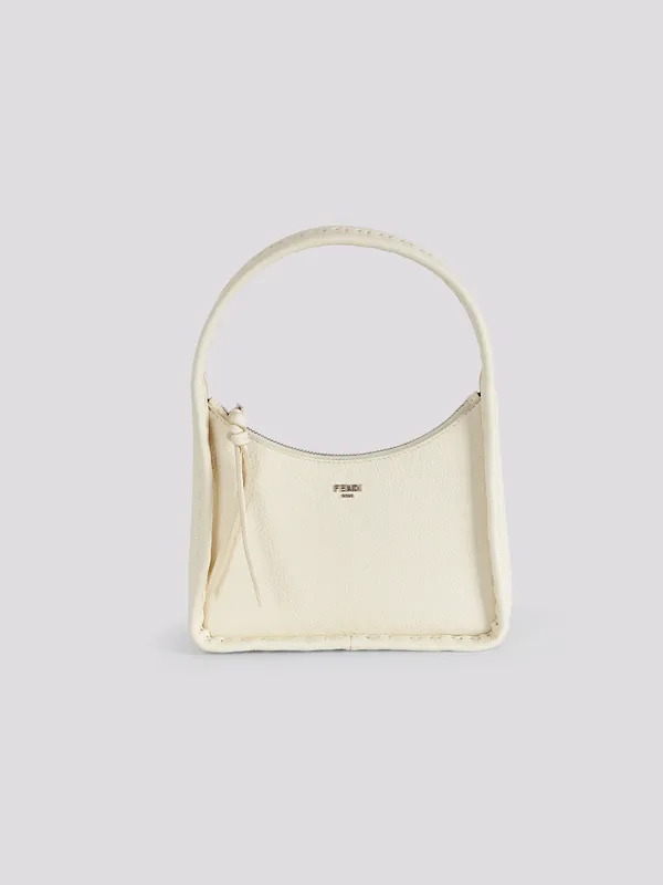 картинка Сумка FENDI  магазин PodiumRed являющийся официальным дистрибьютором в России