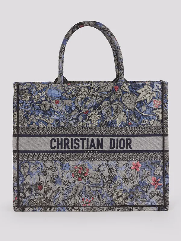 картинка Сумка DIOR магазин PodiumRed являющийся официальным дистрибьютором в России