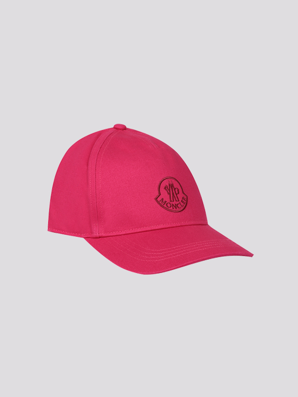 картинка Бейсболка MONCLER магазин PodiumRed являющийся официальным дистрибьютором в России