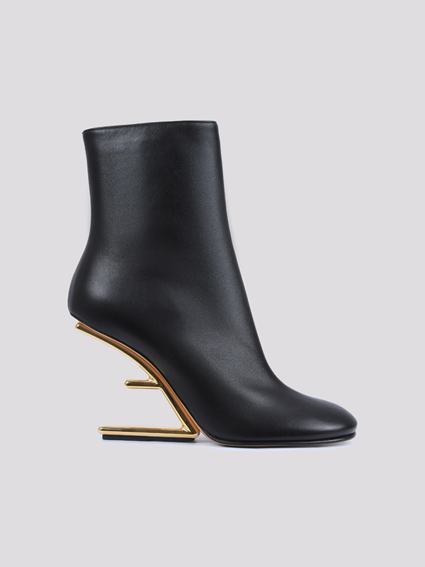 картинка Ботильоны FENDI магазин PodiumRed являющийся официальным дистрибьютором в России